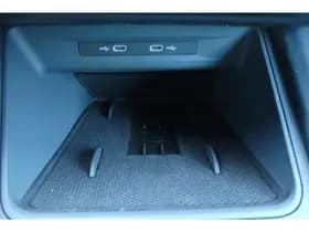 Cupra Formentor 1.5 eTSI Business Edition Blue thumbnail 39