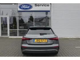 Audi A3 Sportback 45 TFSI e S edition Competition Daytonagrijs pareleffect thumbnail 11