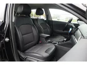 Kia Niro 1.6 GDi Hybrid ComfortLine Absolute Black Pearl (ABP) thumbnail 19