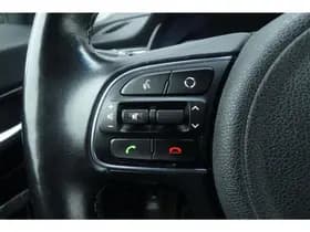 Kia Niro 1.6 GDi Hybrid ComfortLine Absolute Black Pearl (ABP) thumbnail 23