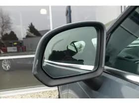 Volvo XC40 thumbnail 15