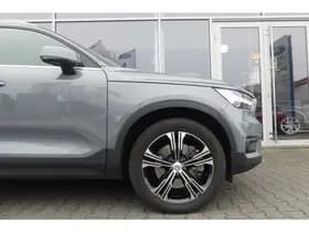 Volvo XC40 thumbnail 8