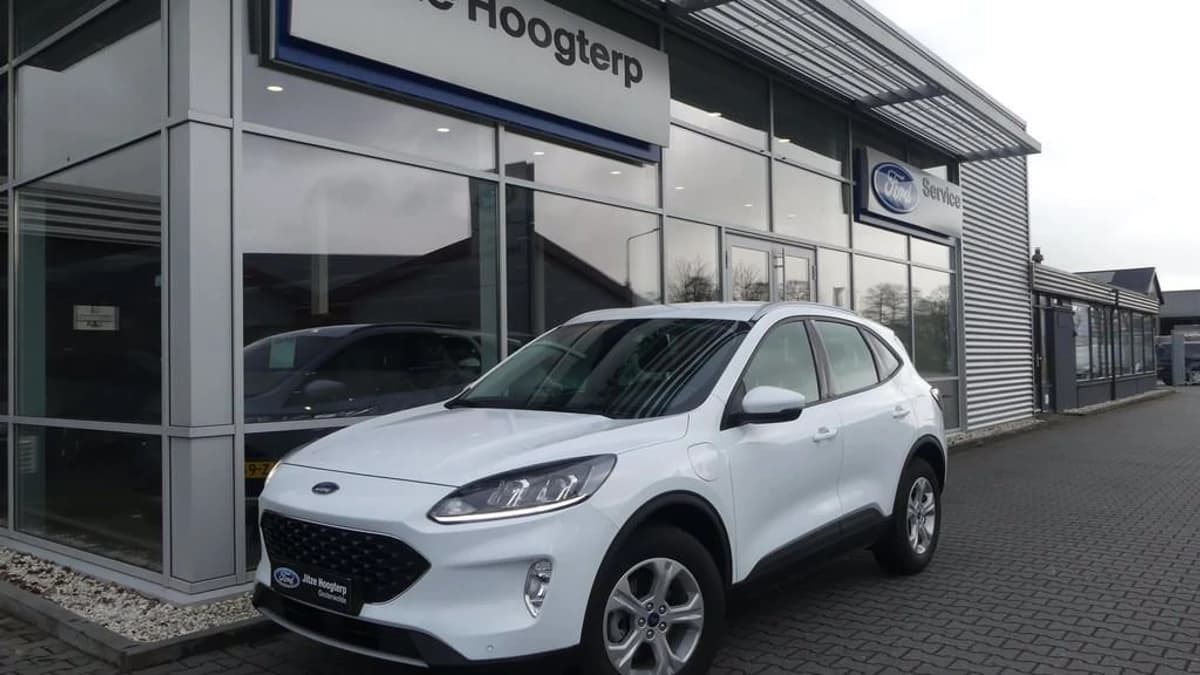 Ford Kuga 2.5 PHEV Cool & Connect — foto 1