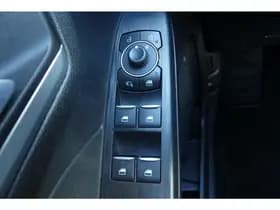 Ford Kuga 2.5 PHEV Cool & Connect thumbnail 33