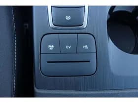 Ford Kuga 2.5 PHEV Cool & Connect thumbnail 36