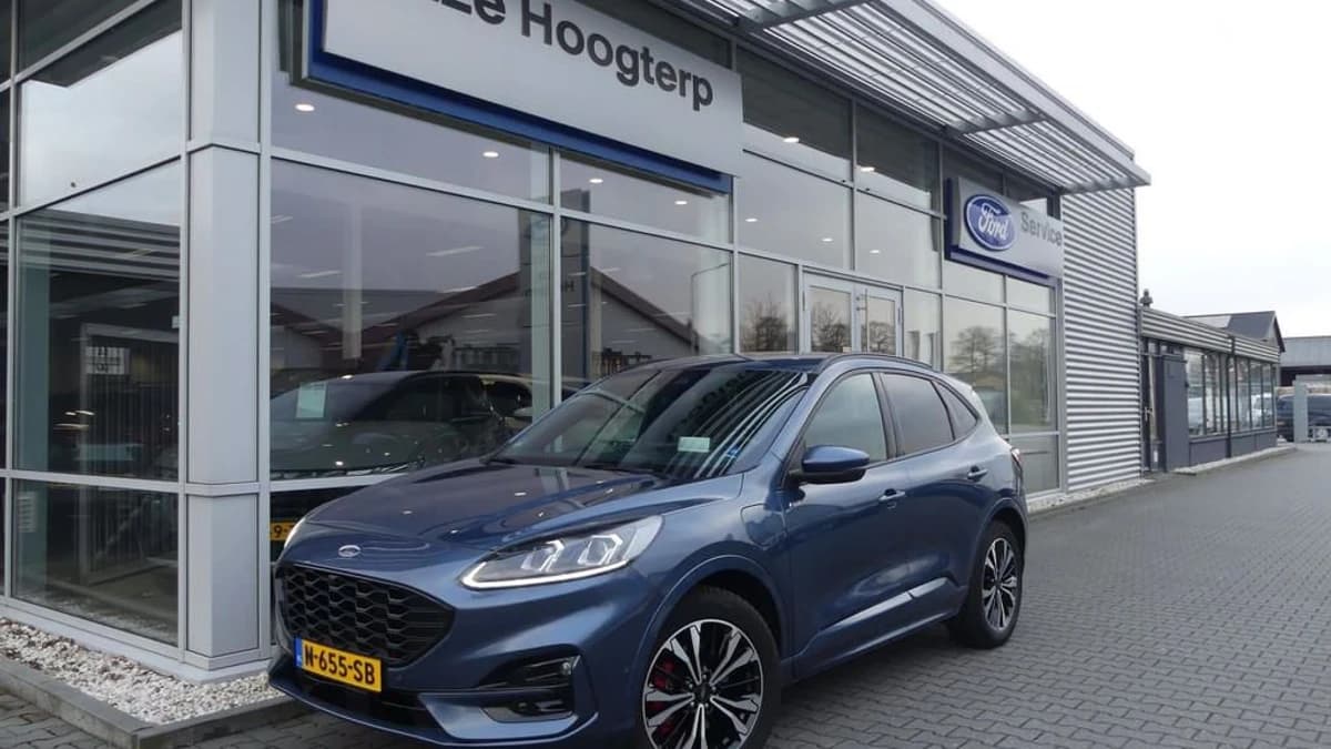 Ford Kuga 2.5 PHEV ST-Line X Blue Metallic (Pn4ft) — foto 1