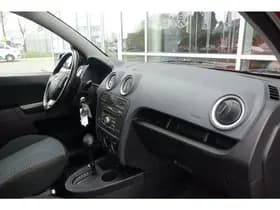 Ford Fusion 1.6-16V Futura thumbnail 20