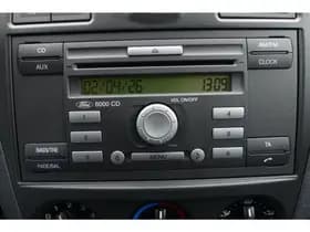 Ford Fusion 1.6-16V Futura thumbnail 25