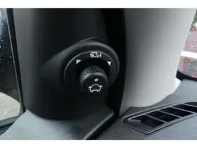 Ford Fusion 1.6-16V Futura thumbnail 30