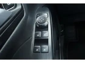 Ford Kuga 2.5 PHEV ST-Line X thumbnail 38