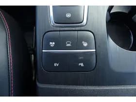 Ford Kuga thumbnail 41