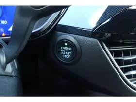 Ford Kuga thumbnail 44