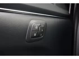 Ford Mustang thumbnail 39