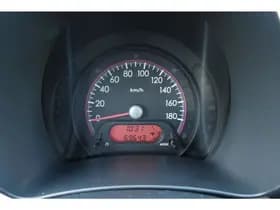 Suzuki Alto thumbnail 22