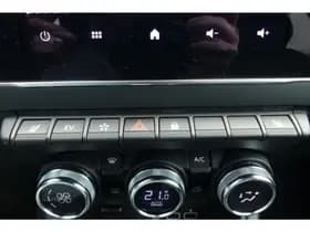 Renault Captur thumbnail 28