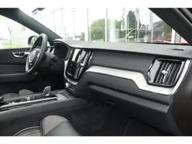 Volvo XC60 thumbnail 24