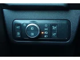 Ford Kuga thumbnail 38