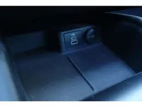 Ford Kuga thumbnail 42