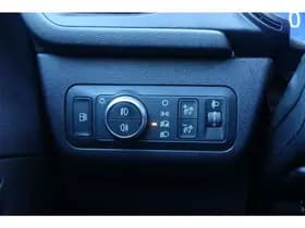 Ford Kuga thumbnail 36