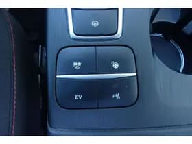 Ford Kuga thumbnail 38