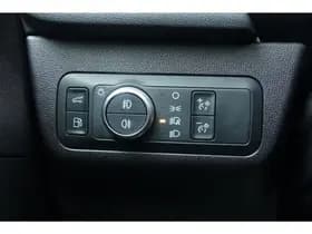 Ford Kuga thumbnail 39