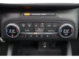 Ford Focus thumbnail 30