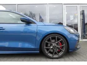 Ford Focus thumbnail 8