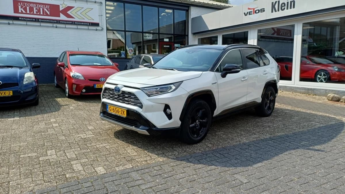 Toyota RAV4 — foto 1
