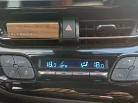 Toyota C-HR thumbnail 33