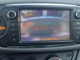 Toyota Yaris thumbnail 11