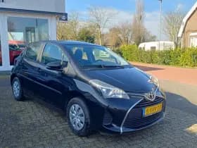 Toyota Yaris thumbnail 3