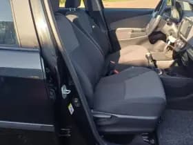 Toyota Yaris thumbnail 6