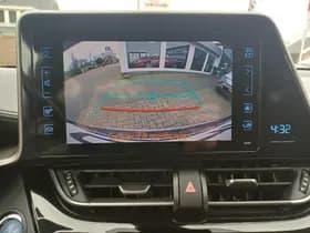 Toyota C-HR thumbnail 11