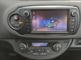 Toyota Yaris thumbnail 30