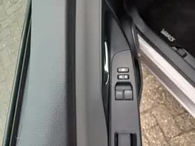 Toyota Yaris thumbnail 39