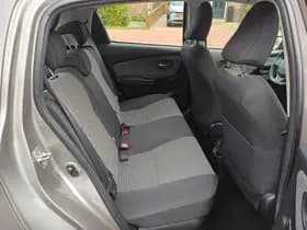 Toyota Yaris thumbnail 6