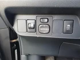 Toyota Auris thumbnail 15