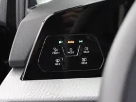 Volkswagen Golf 8.5 1.5 eTSI 116pk DSG Style Camera Stoelverwarming Massage Keyless Navigatie thumbnail 17