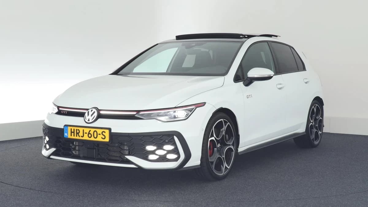 Volkswagen Golf 8.5 2.0 TSI 265pk GTI 360Camera Panoramadak Keyless Stoelverwarming Virtual Cockpit Navigatie — foto 1