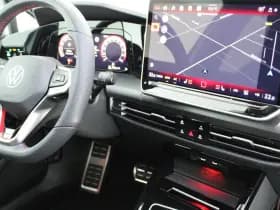 Volkswagen Golf 8.5 2.0 TSI 265pk GTI 360Camera Panoramadak Keyless Stoelverwarming Virtual Cockpit Navigatie thumbnail 3