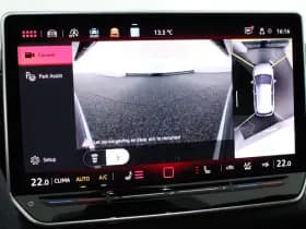 Volkswagen Golf 8.5 2.0 TSI 265pk GTI 360Camera Panoramadak Keyless Stoelverwarming Virtual Cockpit Navigatie thumbnail 4