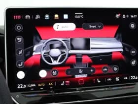 Volkswagen Golf 8.5 2.0 TSI 265pk GTI 360Camera Panoramadak Keyless Stoelverwarming Virtual Cockpit Navigatie thumbnail 35