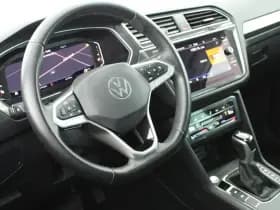 Volkswagen Tiguan 1.4 TSI 245pk eHybrid Elegance Trekhaak 360Camera Keyless Virtual Cockpit Navigatie Panoramadak thumbnail 3