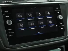 Volkswagen Tiguan 1.4 TSI 245pk eHybrid Elegance Trekhaak 360Camera Keyless Virtual Cockpit Navigatie Panoramadak thumbnail 24