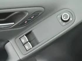 Volkswagen Golf R 2.0 270pk H6 4-Motion NL Auto 1e Eigenaar Xenon Cruise Control Parkeersensoren thumbnail 11