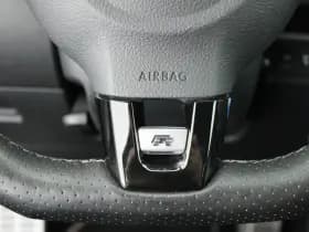 Volkswagen Golf R 2.0 270pk H6 4-Motion NL Auto 1e Eigenaar Xenon Cruise Control Parkeersensoren thumbnail 16