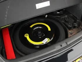 Volkswagen Golf R 2.0 270pk H6 4-Motion NL Auto 1e Eigenaar Xenon Cruise Control Parkeersensoren thumbnail 37