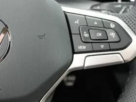 Volkswagen Golf 1.5 272pk eHybrid GTE Trekhaak 360Camera Head-Up Panoramadak Keyless Navigatie thumbnail 22