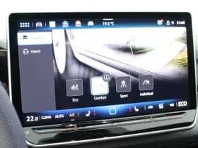 Volkswagen Golf 1.5 272pk eHybrid GTE Trekhaak 360Camera Head-Up Panoramadak Keyless Navigatie thumbnail 31