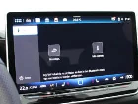 Volkswagen Golf 1.5 272pk eHybrid GTE Trekhaak 360Camera Head-Up Panoramadak Keyless Navigatie thumbnail 38